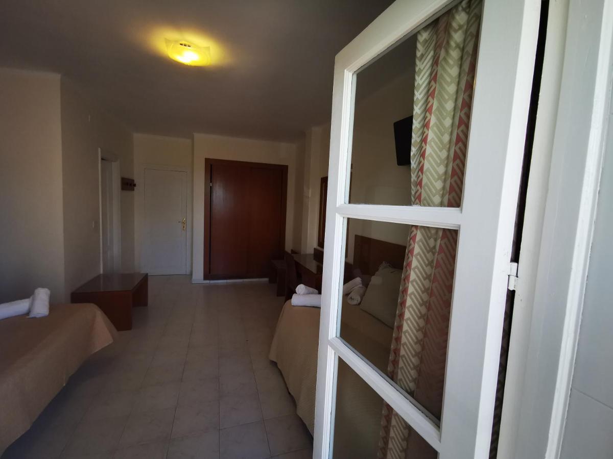 Hostal Marazul 内尔哈 外观 照片